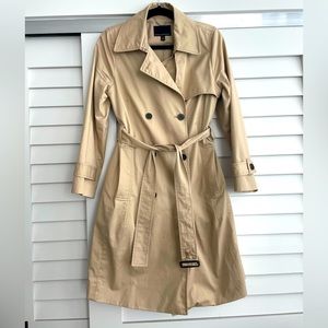 Banana Republic Trench Coat, Beige M